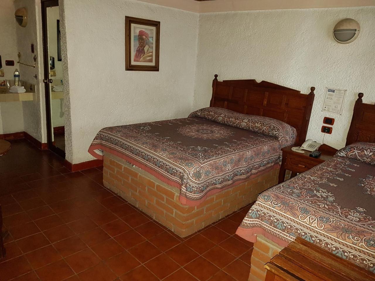 Hotel State 3*